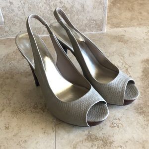 Jessica Simpson Cream Peep Toe Heels